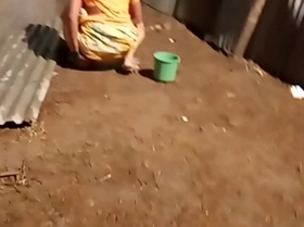 Desi indian women pissing outside in open voyeur