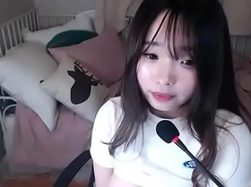 Korean girl masturbates on cam