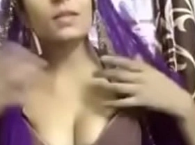Indian babe showed her big tit on webcamm