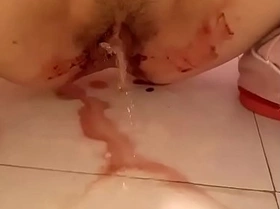 Peeing pissing piss menstruation