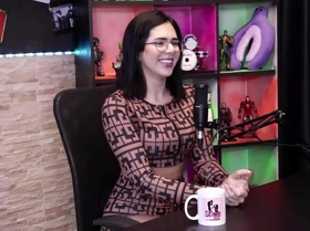 Ela goza rápido se enfiar o pau atrás, e o ganhou o concurso do cu mais bonito - Lary Cubas