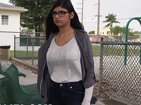 Mia Khalifa Craves Big Black Dick Against Boyfriend\'s Wishes (mk13769)