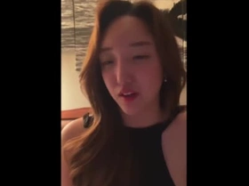 175美乳超模身材，全裸自慰！片头可约！！！
