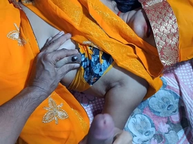 ये नहीं देखा तो क्या देखा मुंह में लड चूत में उंगली हाथ में बूब्स