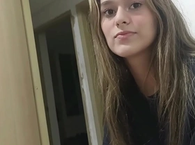 mi hermanastra llega aburrida y me la follo por diversión