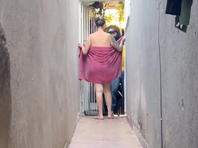 Fiquei pelada pro entregador de aplicativo e chamei ele pra dentro da minha casa .Ele não resistiu e me fudeu todinha hardcore Bunda enorme Peitos perfeitos pequenina chupando boquete História porno