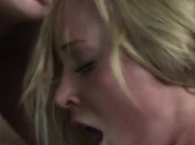 Young goddesses enjoying les orgy