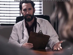 Doctor offers to impregnate wife of infertile couple